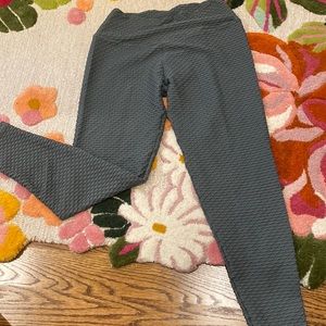 Booty by Brabants Curvy Gray Croco Full Length Leggings